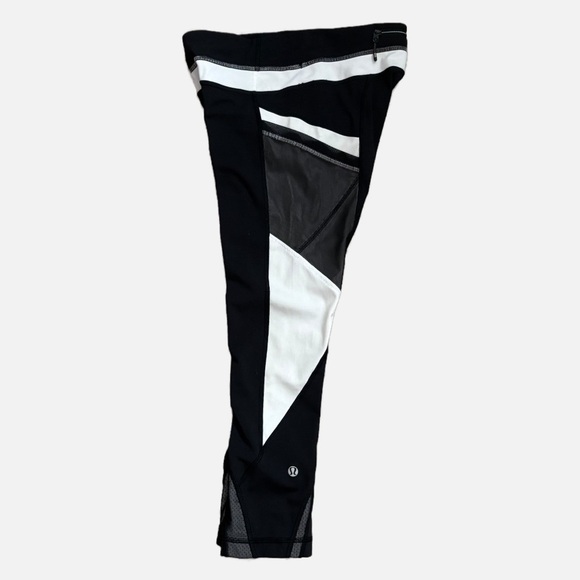 Lululemon Run Inspire Crop Leggings Size 4 Side Pockets - Picture 6 of 11